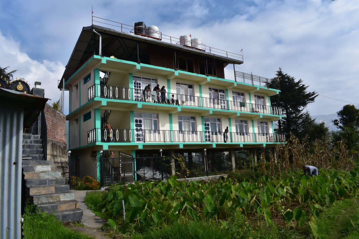 Shimla Hills Apartments 2Bhk Номер фото